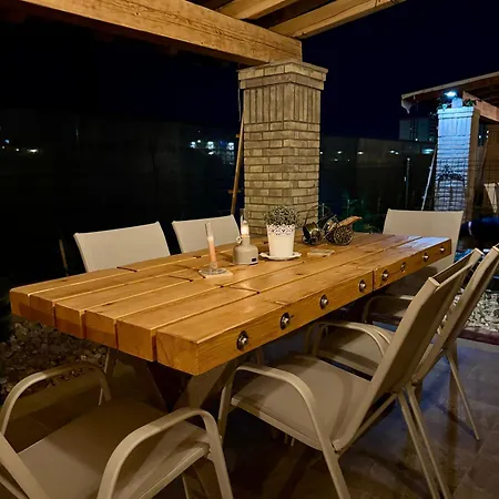 Luna Βίλα Μπρασόβ