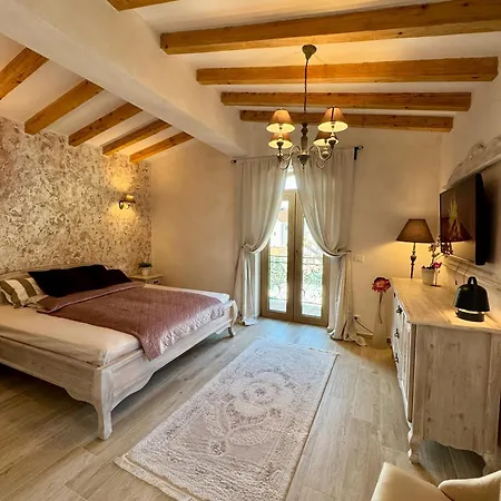 Luna * Μπρασόβ